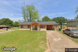197 Hosford St, Macon, MS 39341