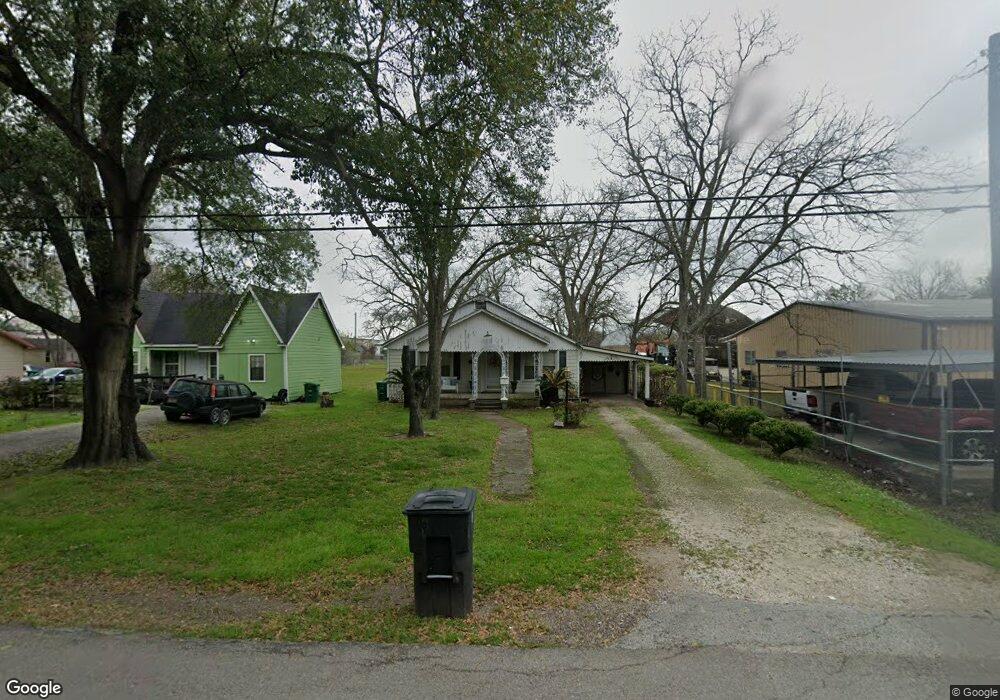 723 W Rittenhouse Rd, Houston, TX 77091 - photo 1