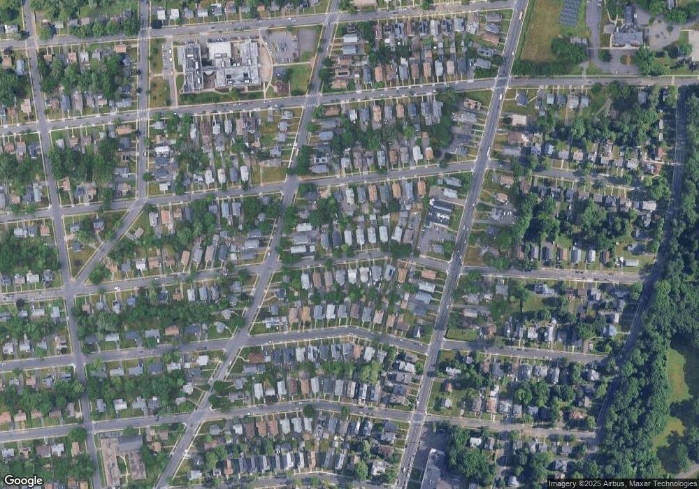 104 Pembroke St unit 106, Hartford, CT 06112 - photo 1