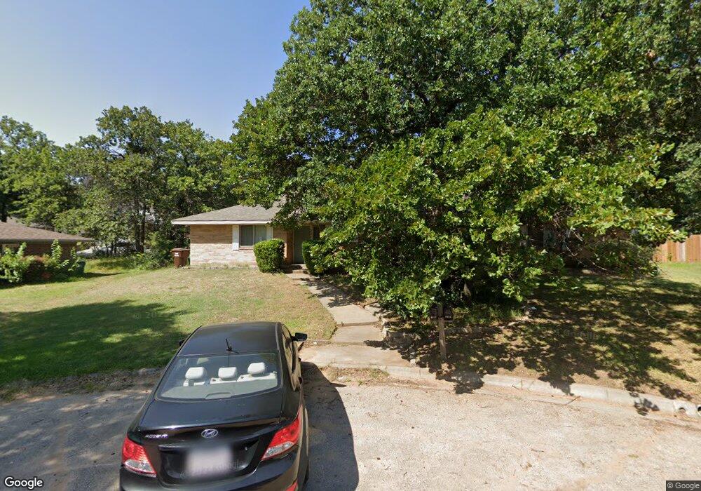 2206 Canterbury Ct, Denton, TX 76205 - photo 1