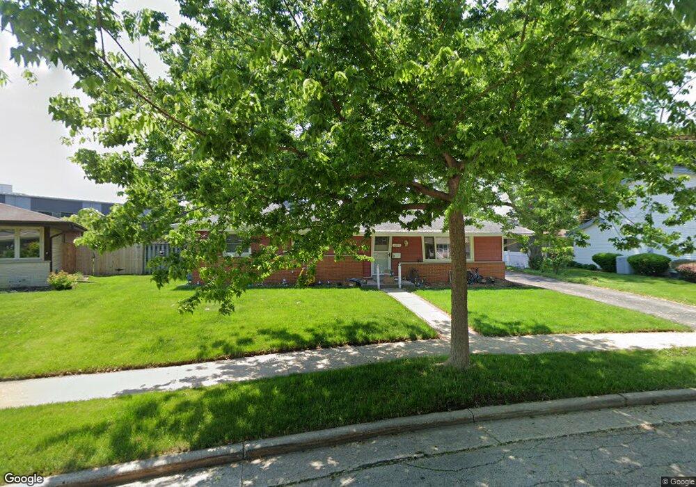 1833 Dewitt Ct, Waukesha, WI 53186 - photo 1