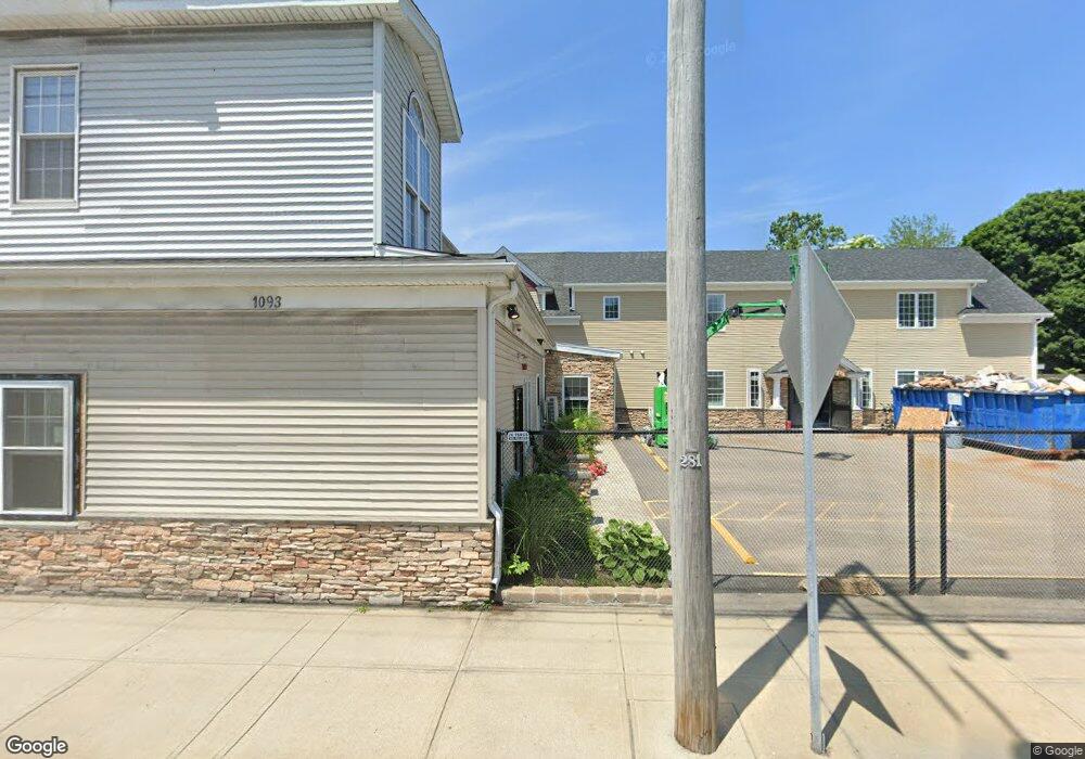 1091 Elmwood Ave, Providence, RI 02907 - photo 1