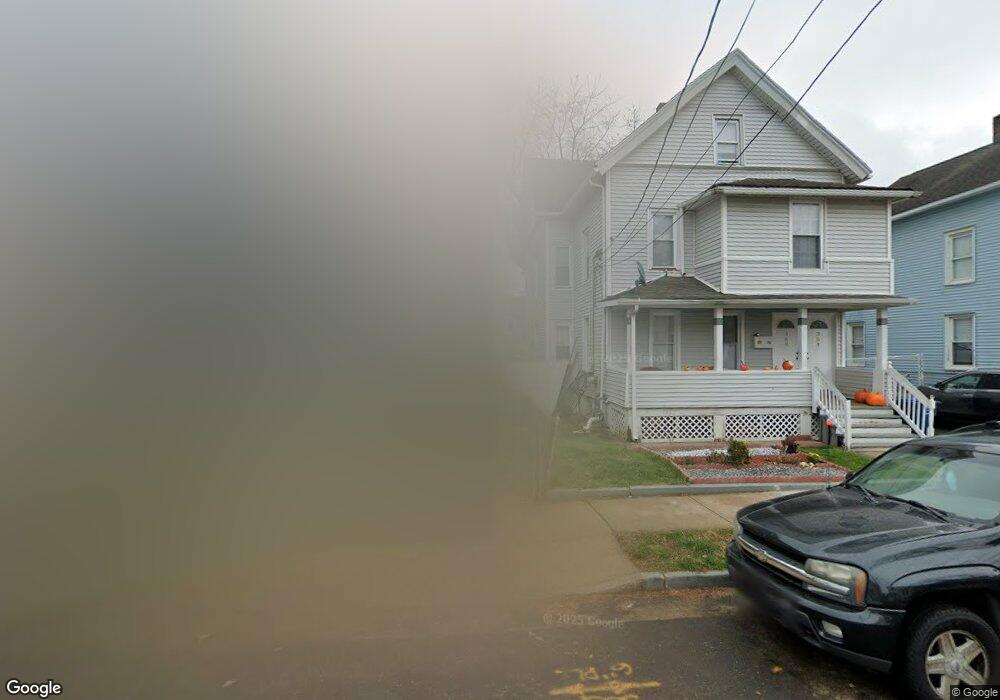 1011 Kossuth St, Bridgeport, CT 06608 - photo 1