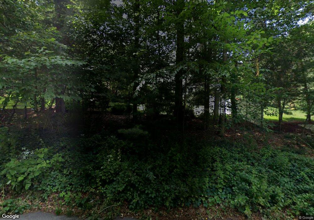 5 Huckleberry Hill Rd, Wilton, CT 06897 - photo 1