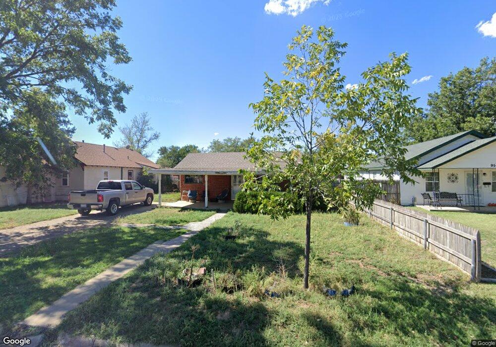 918 Binkley Ave, Dumas, TX 79029 - photo 1