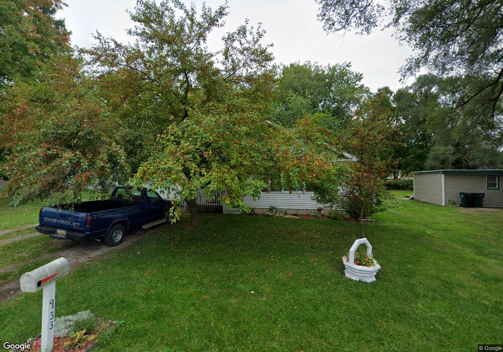 927 R G Curtiss Ave, Lansing, MI 48911 - photo 1