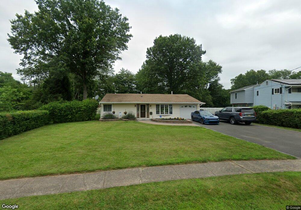 30 Emerald Rd, Kendall Park, NJ 08824 - photo 1