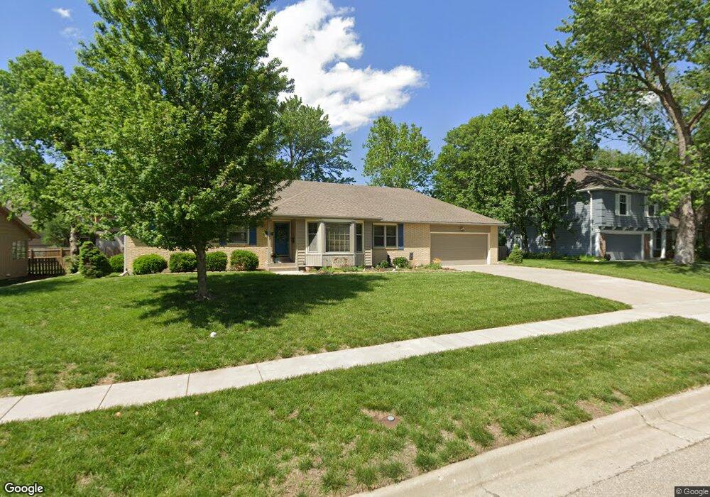 2010 SW 32nd Terrace, Topeka, KS 66611 - photo 1