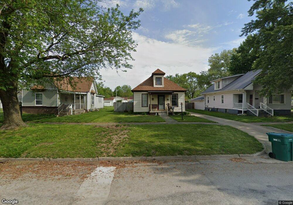 3104 Cedar Ave, Mattoon, IL 61938 - photo 1