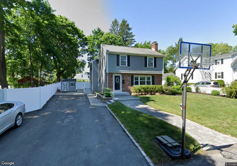 2 Lawrence Rd, Wellesley, MA 02482 - photo 1