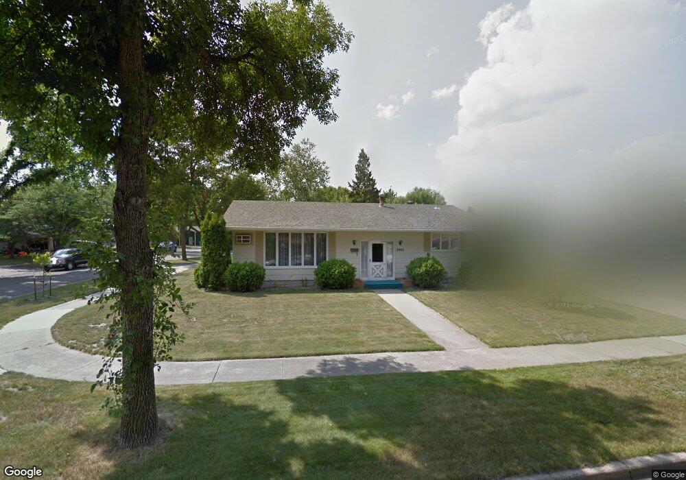 2902 Edgewood Dr N, Fargo, ND 58102 - photo 1