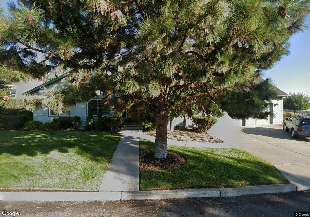 697 NW Powell Butte Loop, Bend, OR 97703 - photo 1