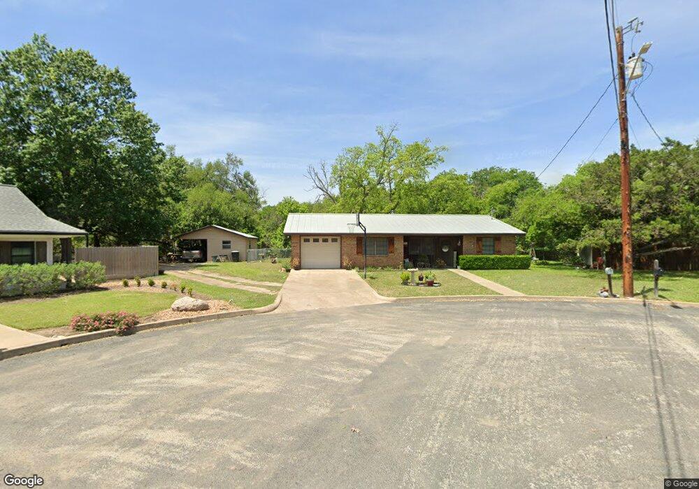 611 Town Creek Ct, Fredericksburg, TX 78624 - photo 1