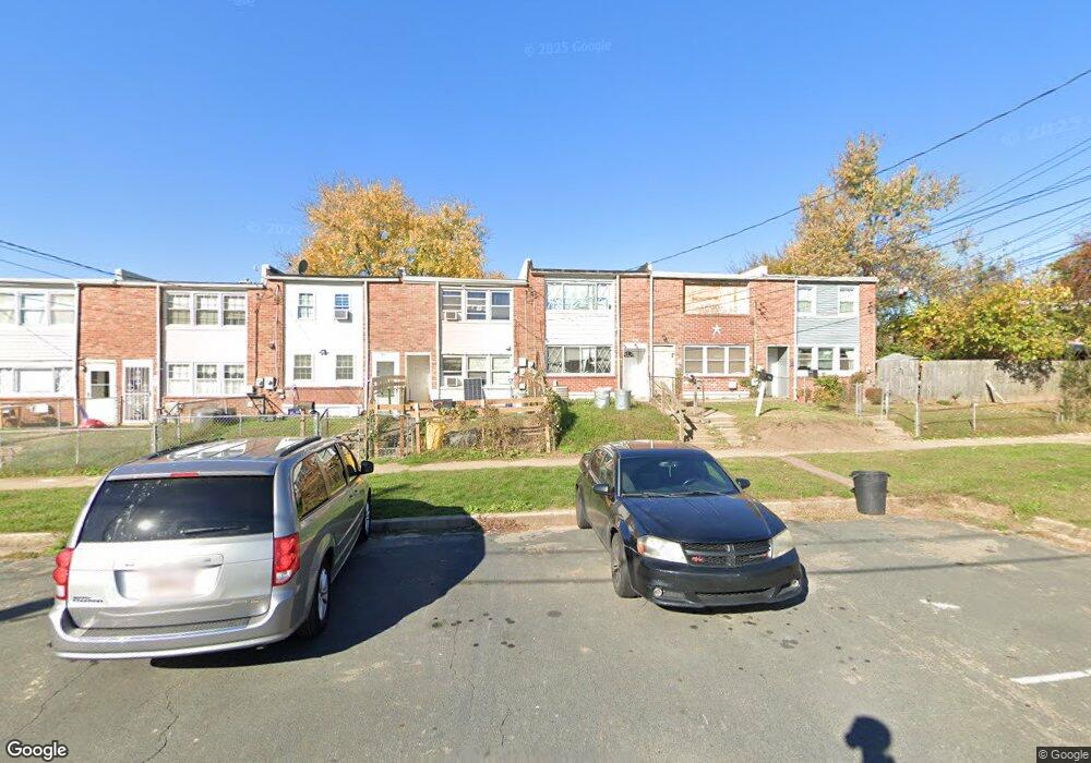 902 Winsap Ct, Halethorpe, MD 21227 - photo 1