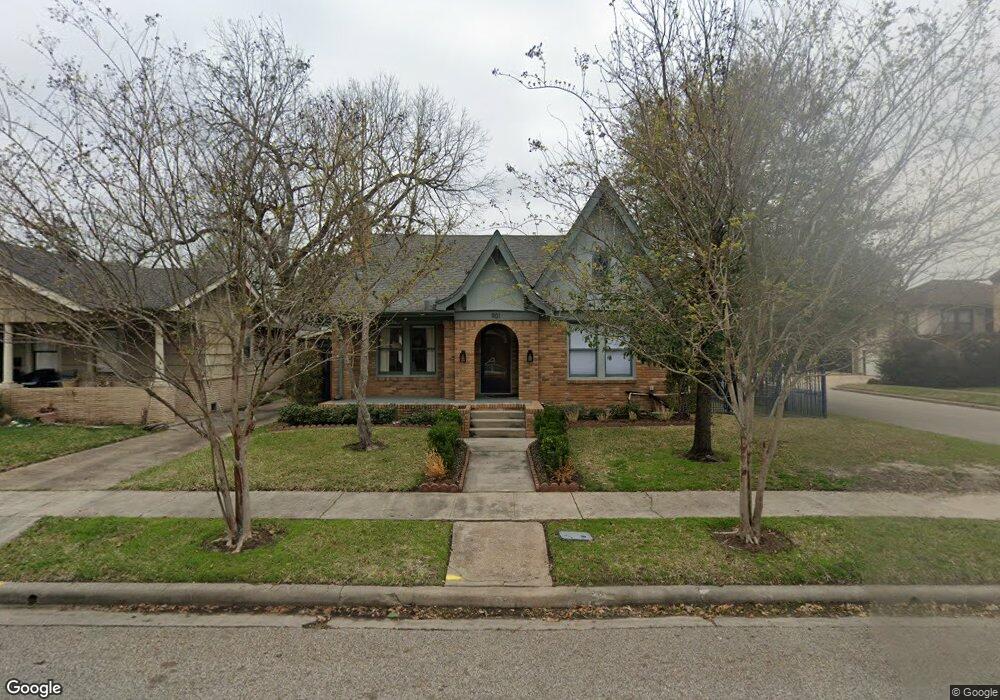 901 Pizer St, Houston, TX 77009 - photo 1