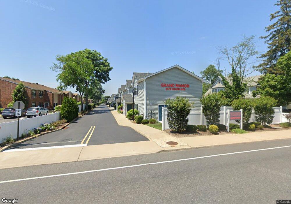 2870 Grand Ave unit 18, Baldwin, NY 11510 - photo 1