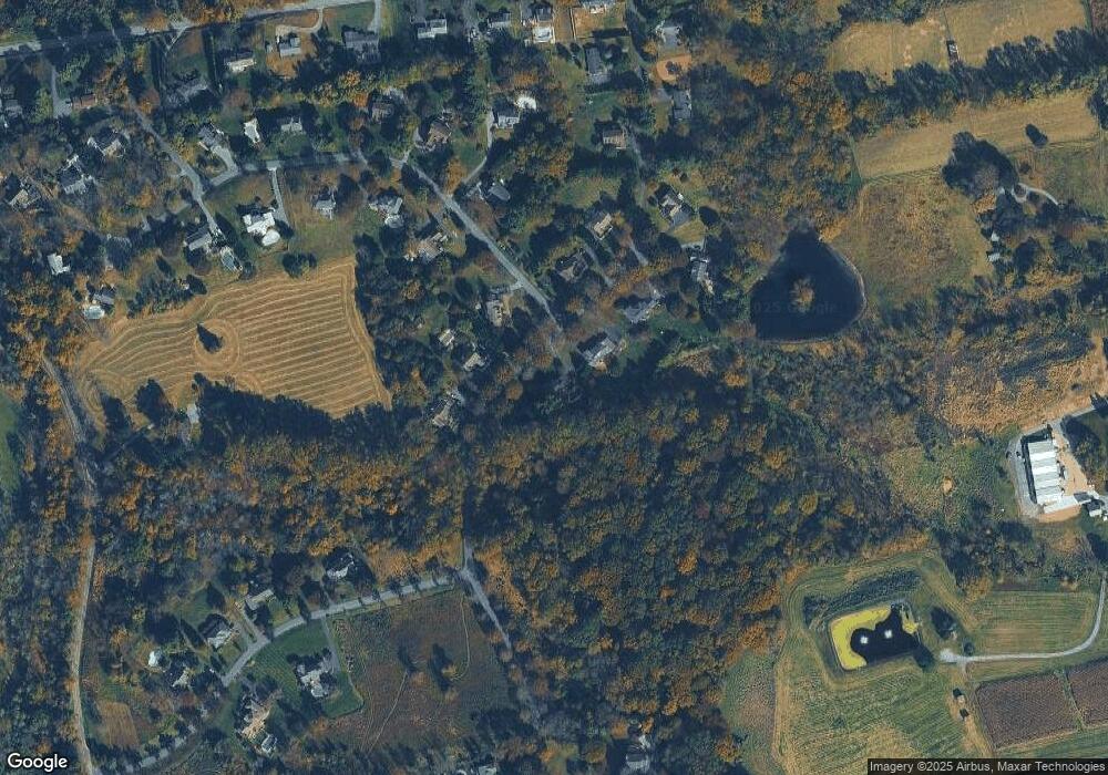 202 Falcon Dr, Kennett Square, PA 19348 - photo 1