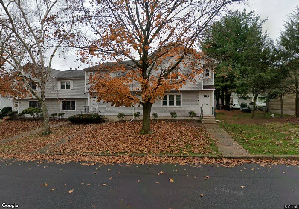 345 Glendale Ave unit A5, Bridgeport, CT 06606 - photo 1