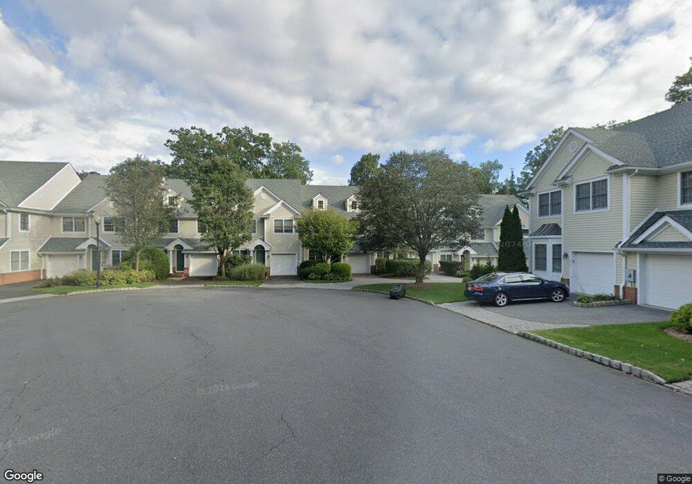 512 Huntington Ct unit 512, Wyckoff, NJ 07481 - photo 1