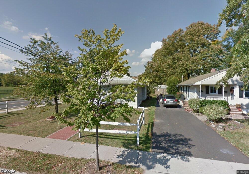 553 Wheatland Ave, Bound Brook, NJ 08805 - photo 1