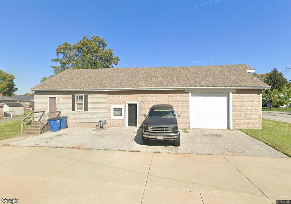 210 E Perry St, Maryville, IL 62062 - photo 1