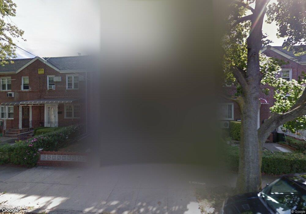 7516 168th St, Fresh Meadows, NY 11366 - photo 1