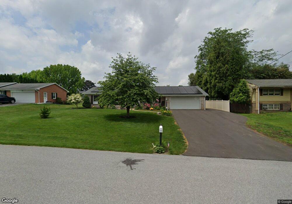 2921 Adams Dr, Chambersburg, PA 17201 - photo 1
