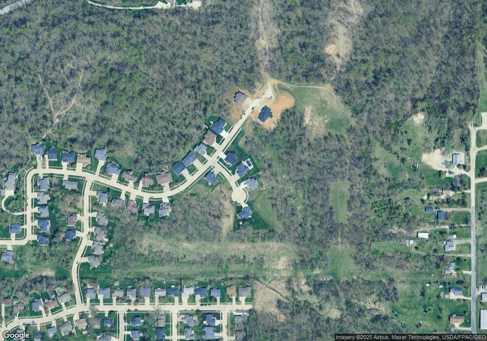 1921 Pippin Hill Ct NW, Cedar Rapids, IA 52405 - photo 1