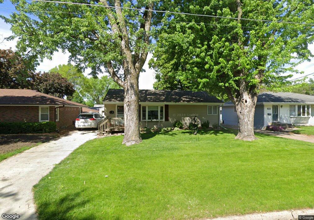 1004 68th St, Windsor Heights, IA 50324 - photo 1