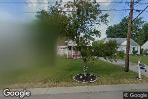 15 Iroquois Dr, Orchard Park, NY 14127