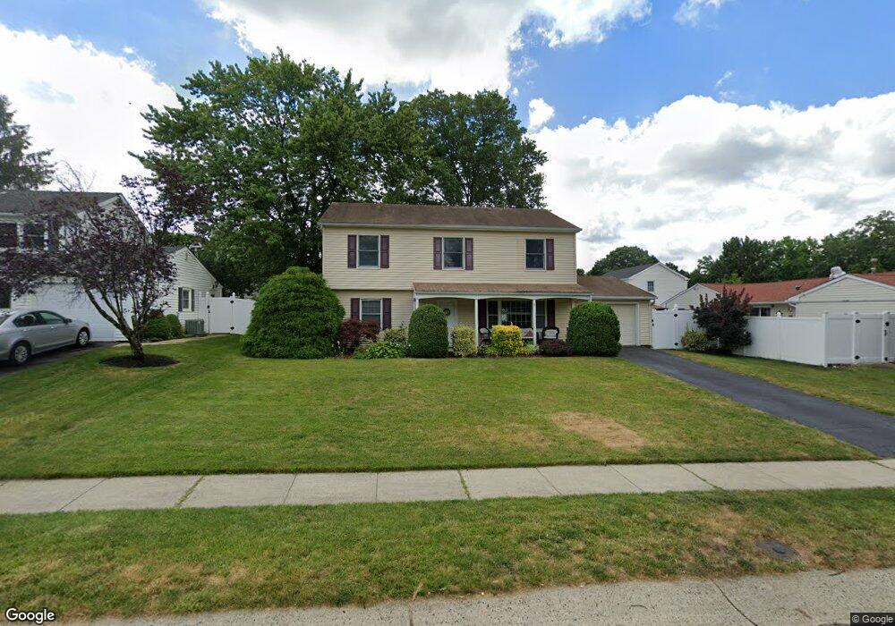 8 Oaklyn Ln, Matawan, NJ 07747 - photo 1
