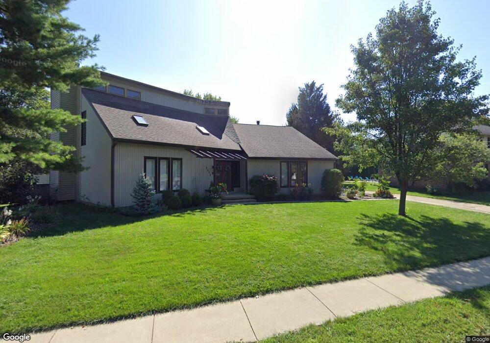 3723 Mockingbird Dr, Columbus, IN 47203 - photo 1