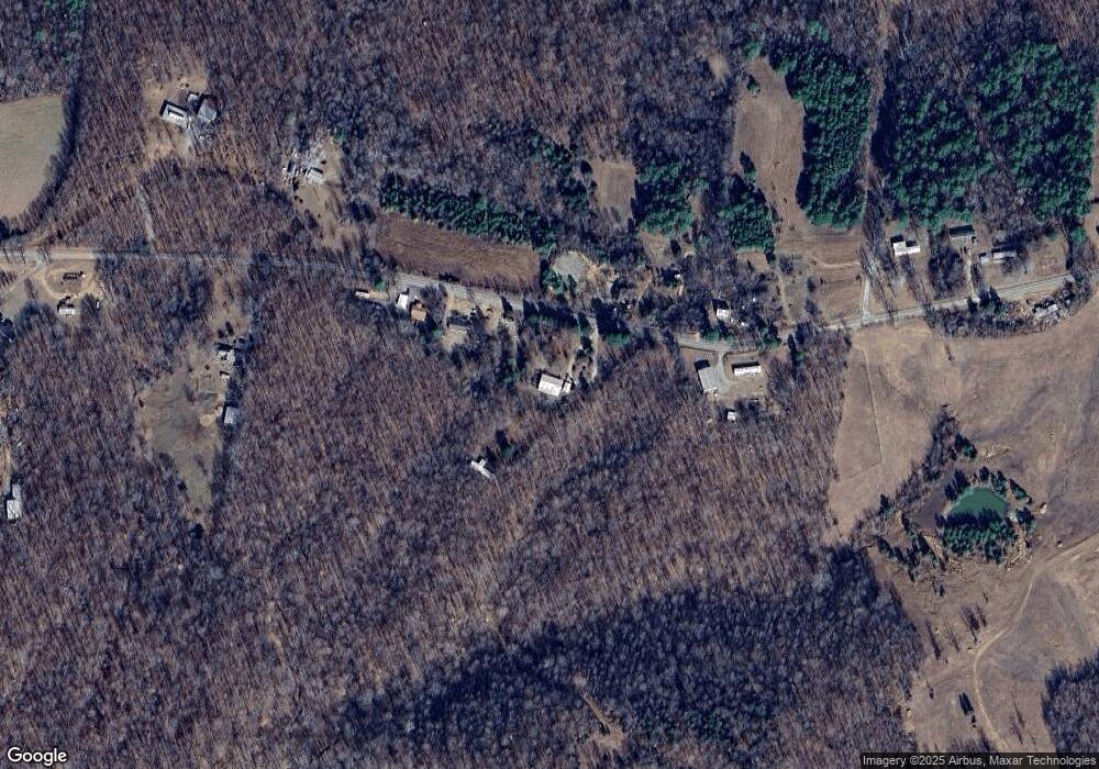 2875 Old Stewart Rd, Tennessee Ridge, TN 37178 - photo 1