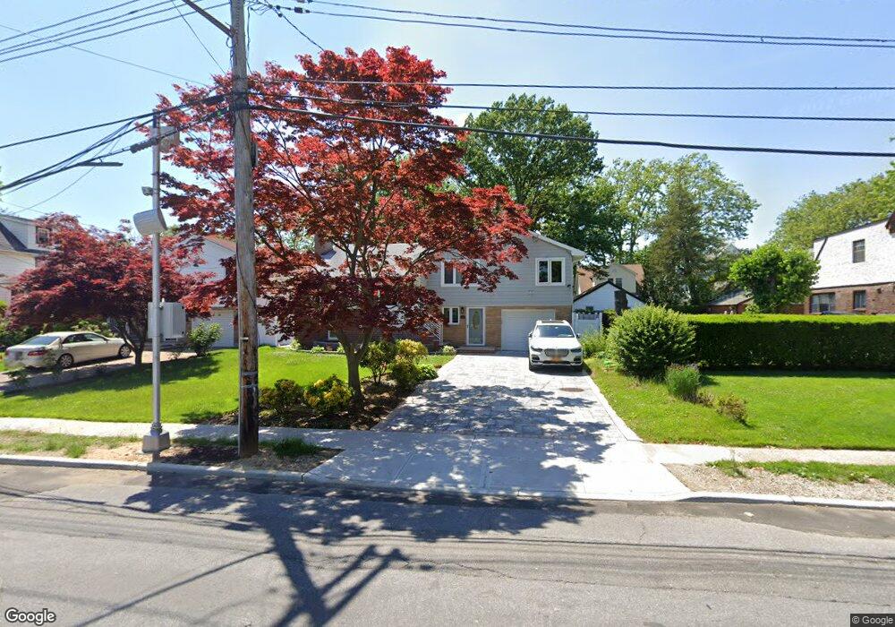 3324 Utopia Pkwy, Flushing, NY 11358 - photo 1