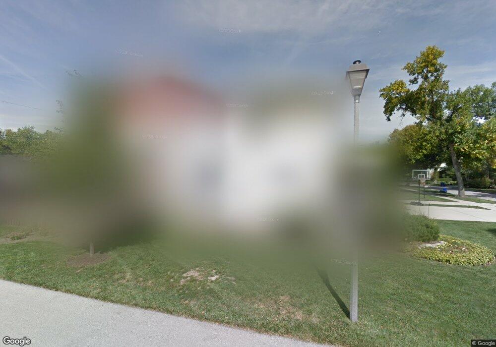 712 S Mitchell Ave, Elmhurst, IL 60126 - photo 1