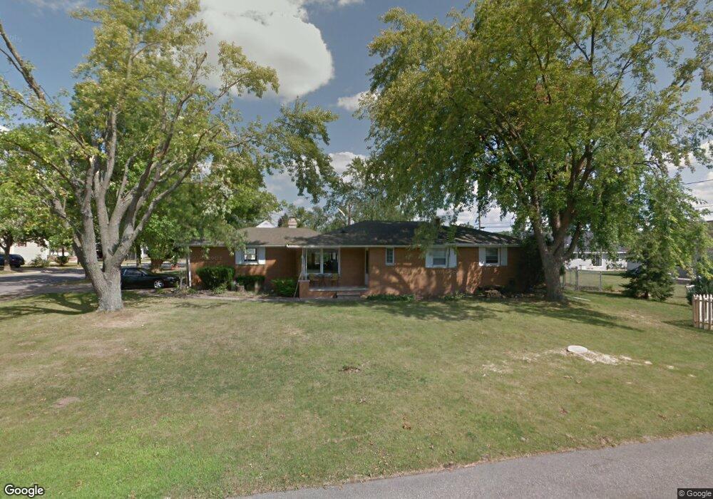 501 Jerelyn Ct, Combined Locks, WI 54113 - photo 1