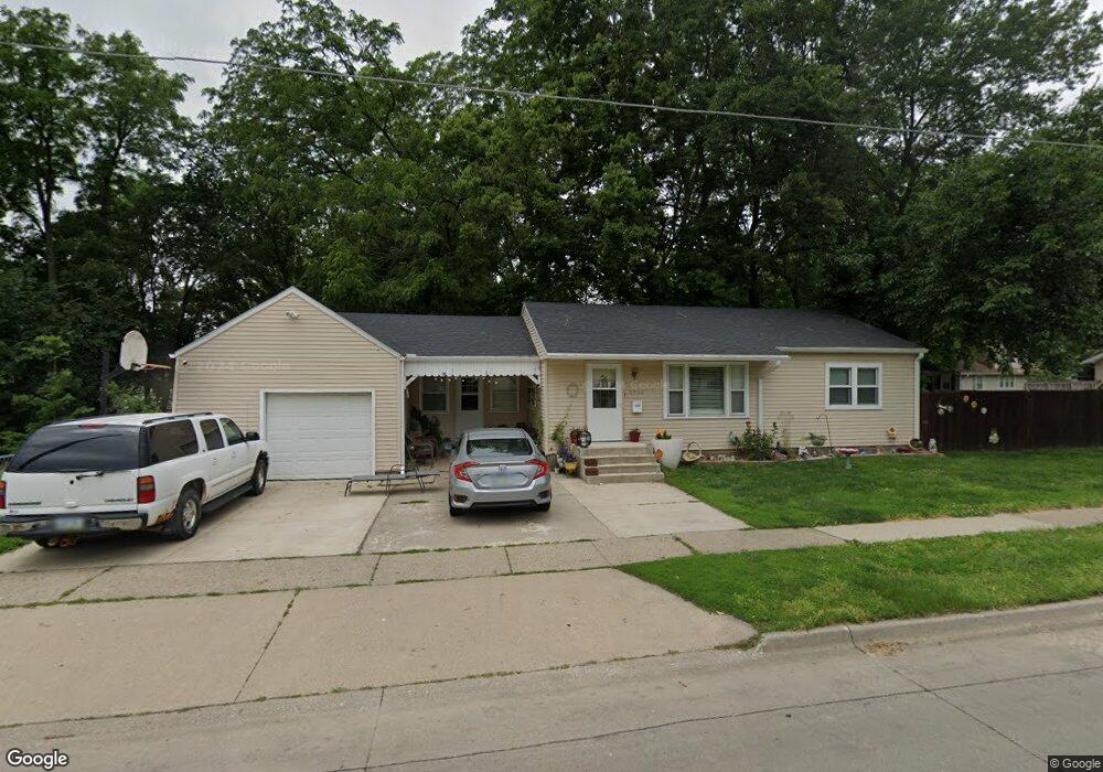 1244 E 32nd St, Des Moines, IA 50317 - photo 1