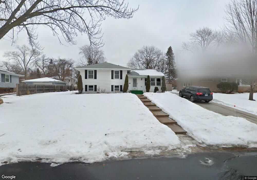 8741 Colfax Ave S, Bloomington, MN 55420 - photo 1