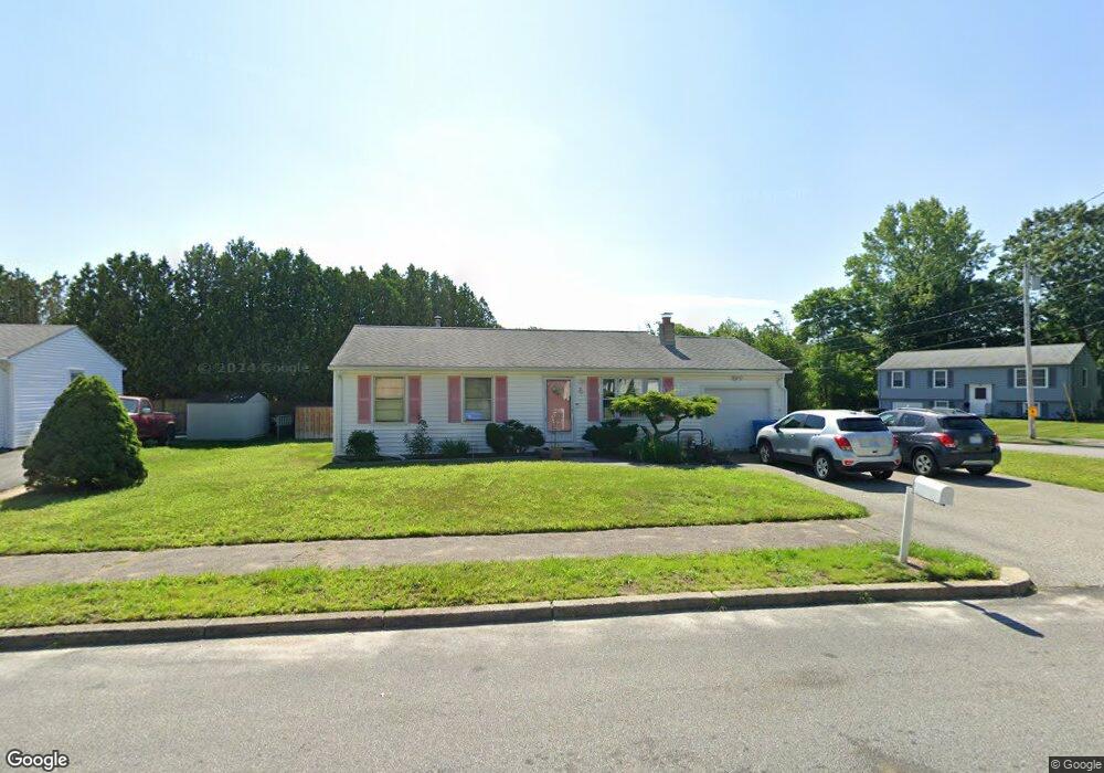 70 Locust Glen Dr, Cranston, RI 02921 - photo 1