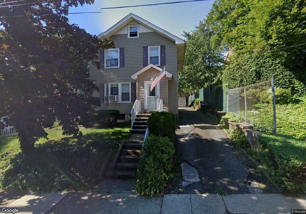 262 Franklin Ave, Hasbrouck Heights, NJ 07604 - photo 1