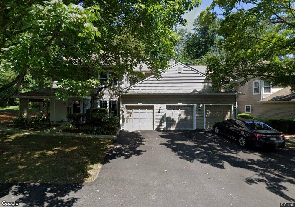 156 Kingswood Ct, Glen Mills, PA 19342 - photo 1