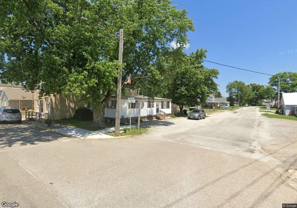 102 E Franklin St, Downs, IL 61736 - photo 1