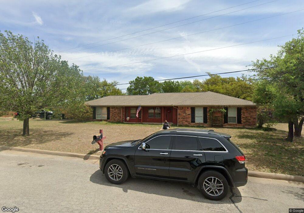 212 Oakridge Dr, Weatherford, TX 76086 - photo 1