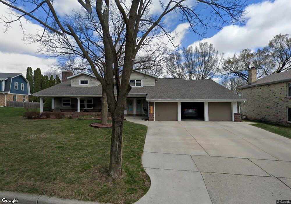 1056 N 124th St unit 58, Milwaukee, WI 53226 - photo 1