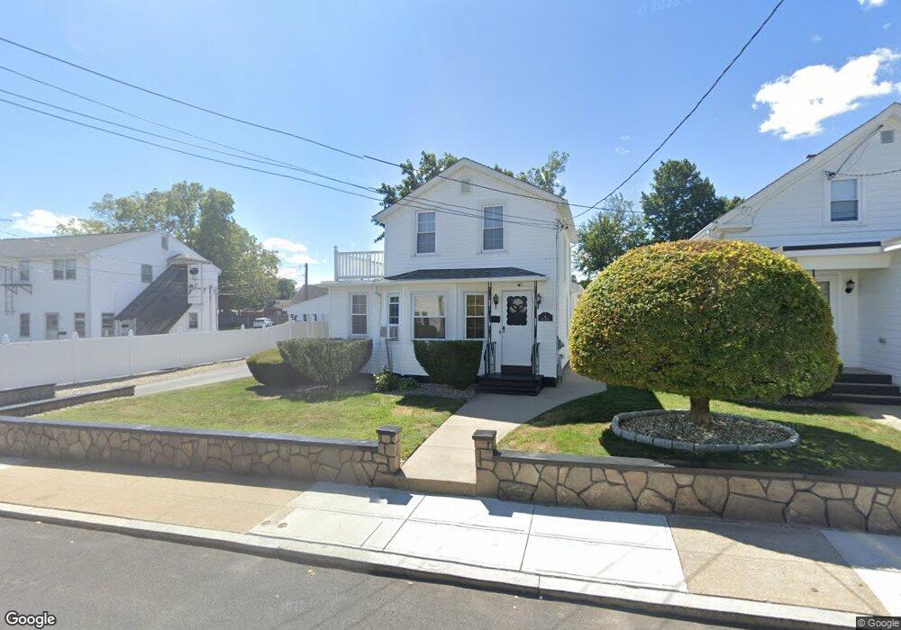9 Pike St, West Warwick, RI 02893 - photo 1