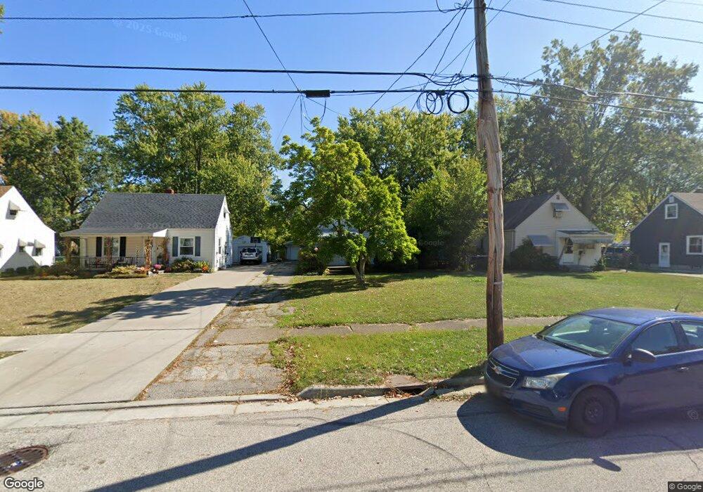 4023 Palm Ave, Lorain, OH 44055 - photo 1