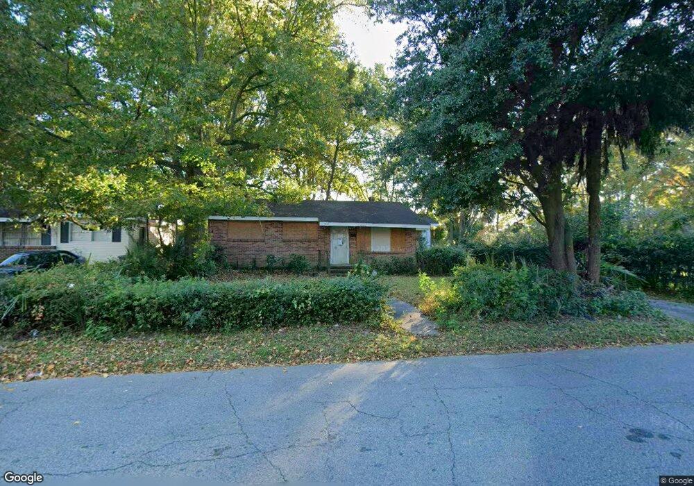 2045 E 42nd St, Savannah, GA 31404 - photo 1