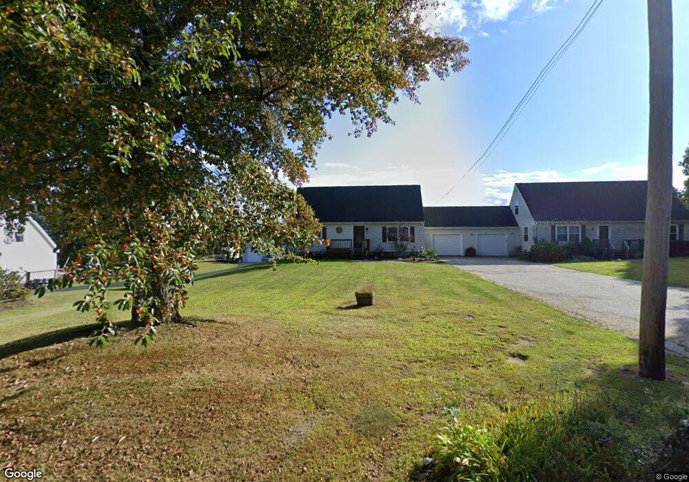 61 Bramans Ln unit B, Portsmouth, RI 02871 - photo 1