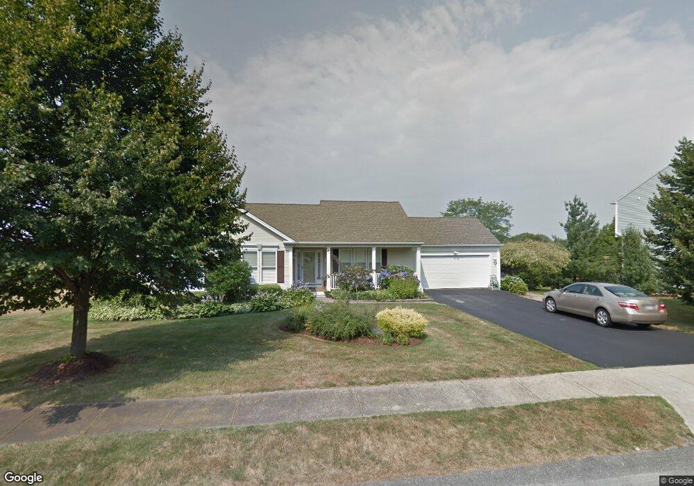 30 Wintergreen Dr, Middletown, RI 02842 - photo 1