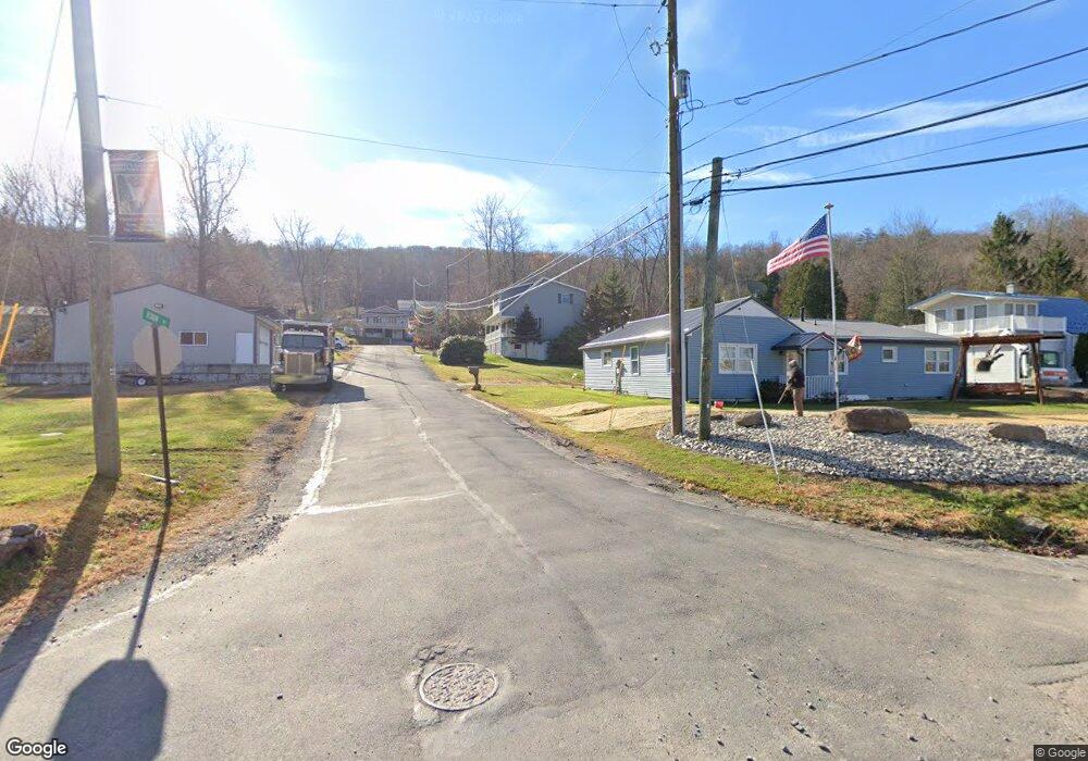 9 Robin Rd, Harveys Lake, PA 18618 - photo 1